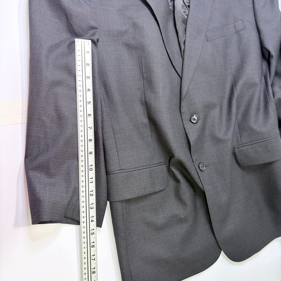Jos. A. Bank Suit Jacket Mens 46R Charcoal Excellent 100% Wool Two Button - Picture 8 of 8